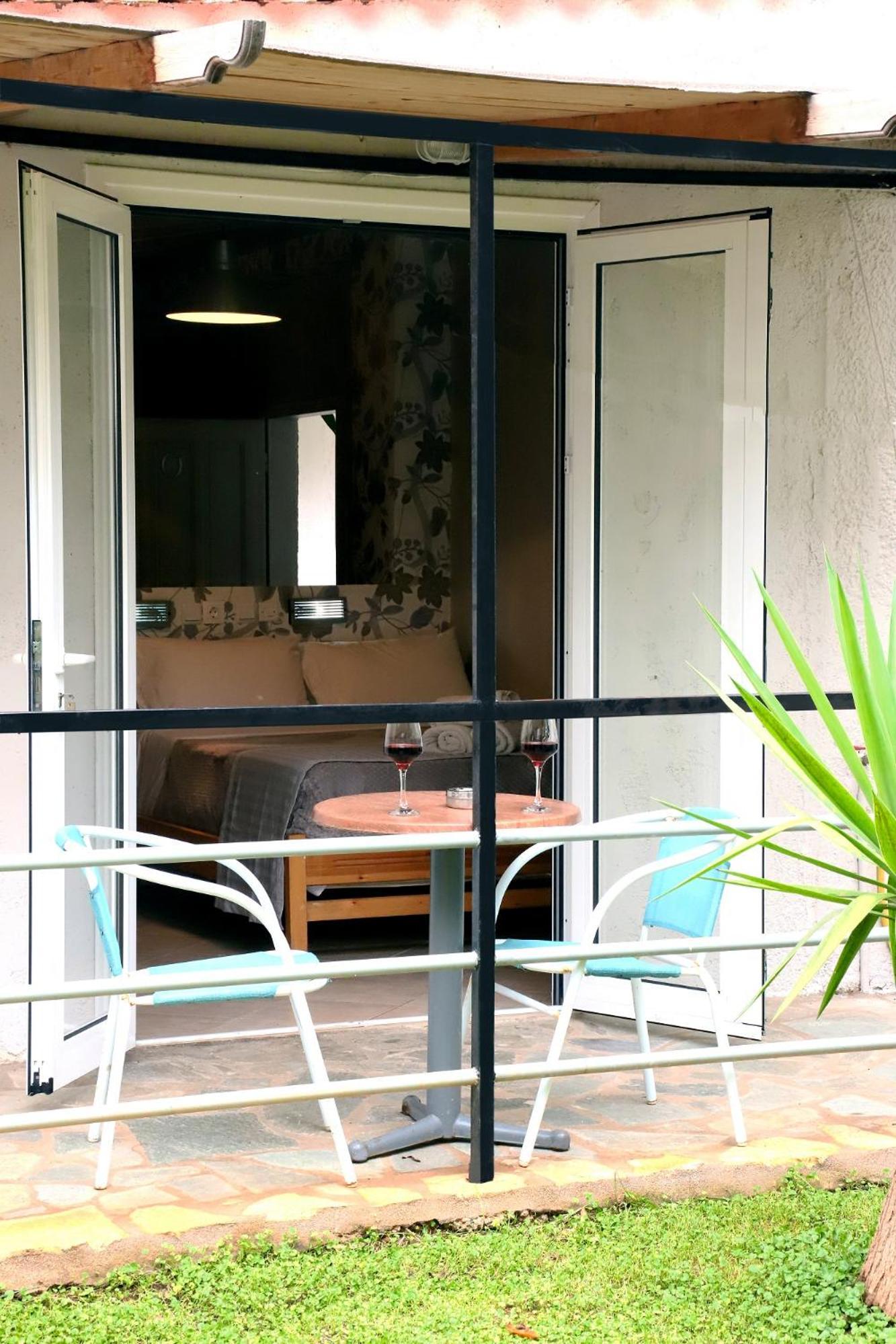Potamaki Studios & Apartments Stoupa Room photo